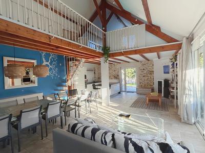 Villa - 295 m² - 12 pièces