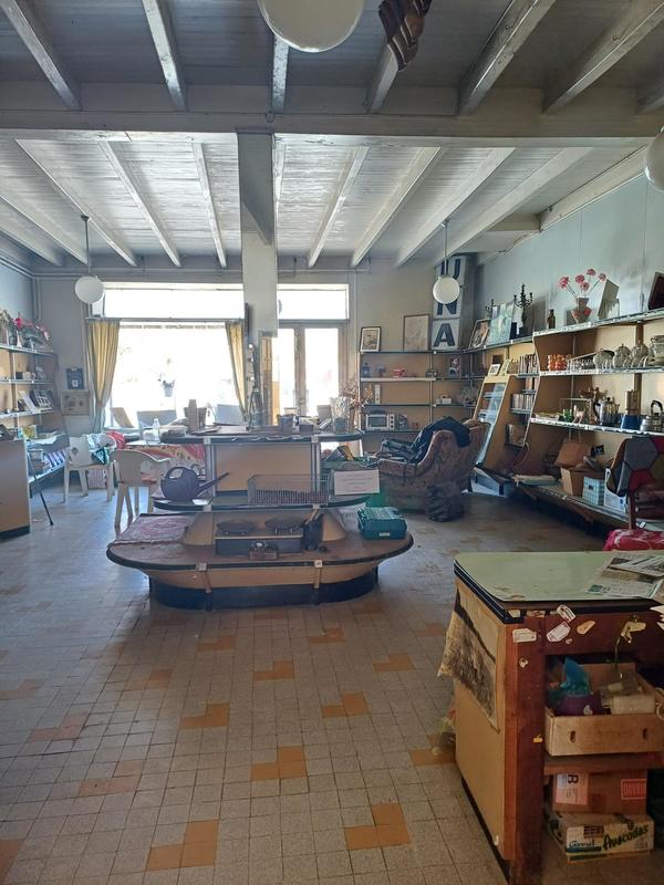 Maison - 230 m² - 8 pièces