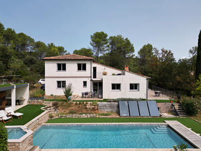 Maison - 226 m² - 10 pièces