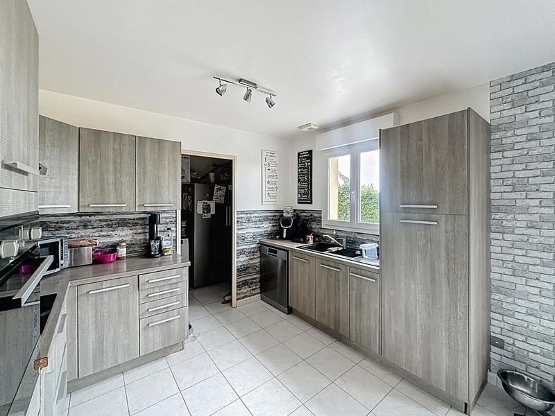 Maison - 86 m² - 5 pièces