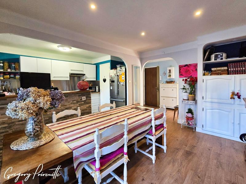 Appartement - 64 m² - 3 pièces