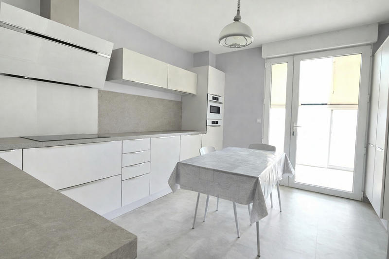 Maison - 102 m² - 5 pièces