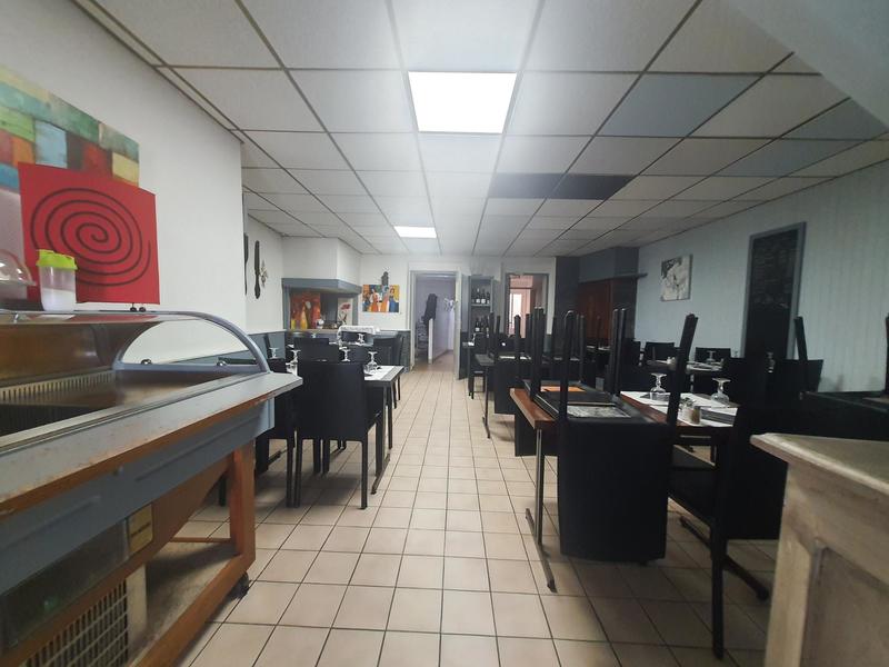 Local commercial - 10 pièces