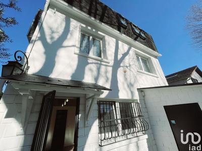 Maison - 136 m² - 6 pièces