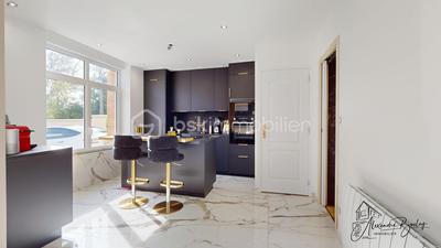 Maison traditionnelle - 110 m² - 6 pièces