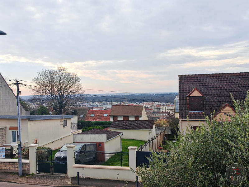 Maison - 88 m² - 4 pièces