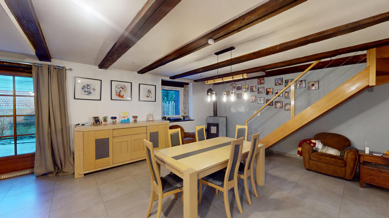 Maison - 254 m² - 7 pièces