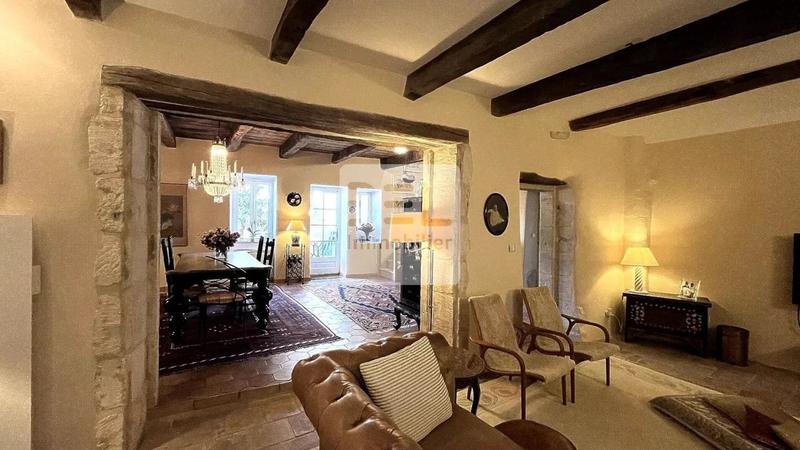 Maison chambre d'hôtes - 280 m² - 10 pièces