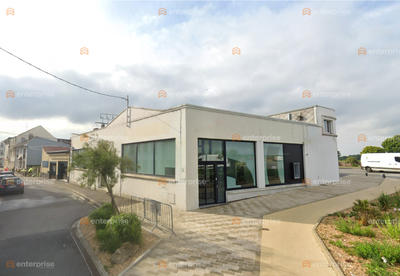 Local commercial - 215 m²