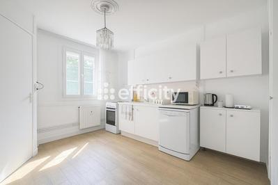 Appartement - 80 m² - 4 pièces