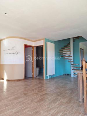 Maison traditionnelle - 110 m² - 5 pièces