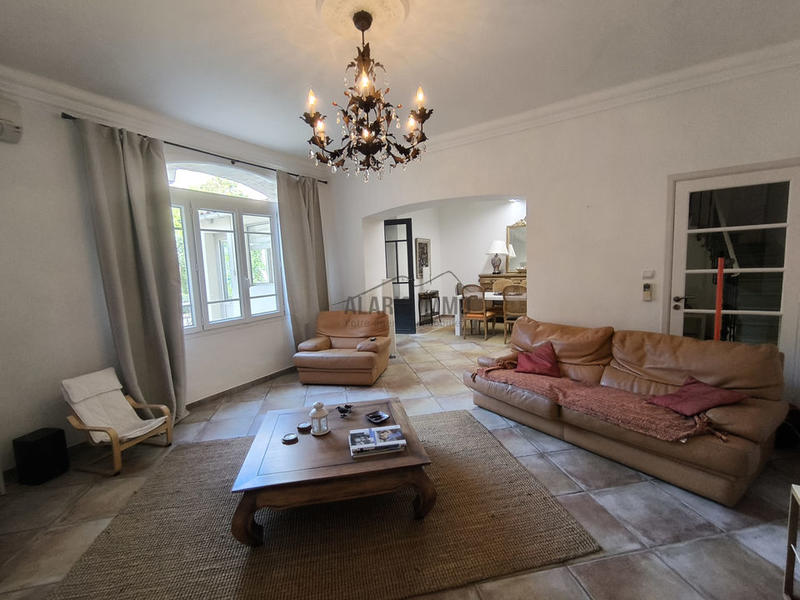 Maison - 160 m² - 5 pièces