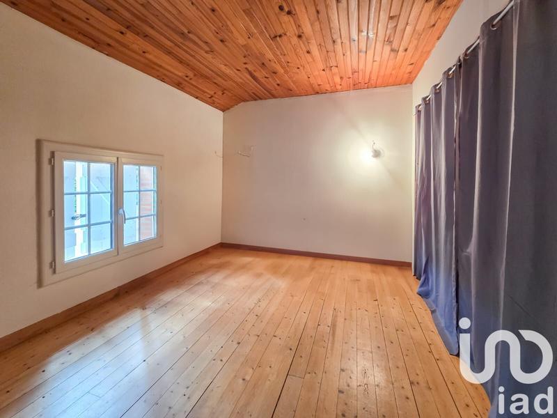 Maison - 260 m² - 6 pièces