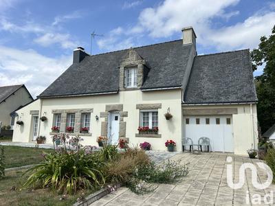 Maison - 245 m² - 9 pièces