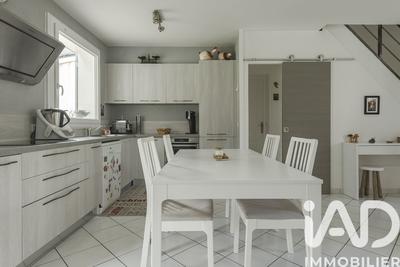 Maison - 88 m² - 5 pièces