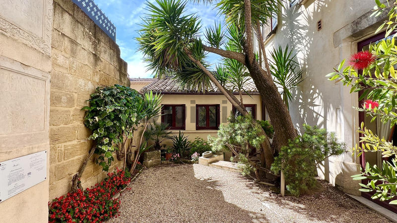 Maison de village - 280 m² - 7 pièces