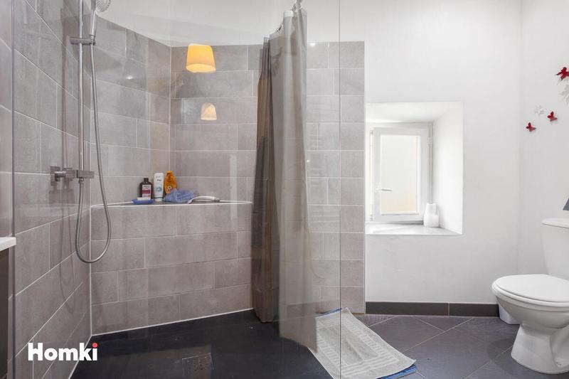 Maison de ville - 272 m² - 7 pièces