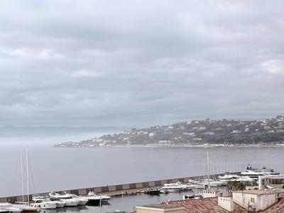 Appartement - 162 m² - 4 pièces