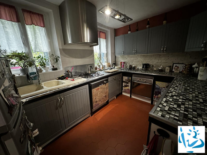 Maison ancienne - 172 m² - 6 pièces