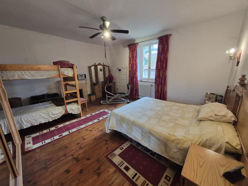 Maison - 206 m² - 6 pièces