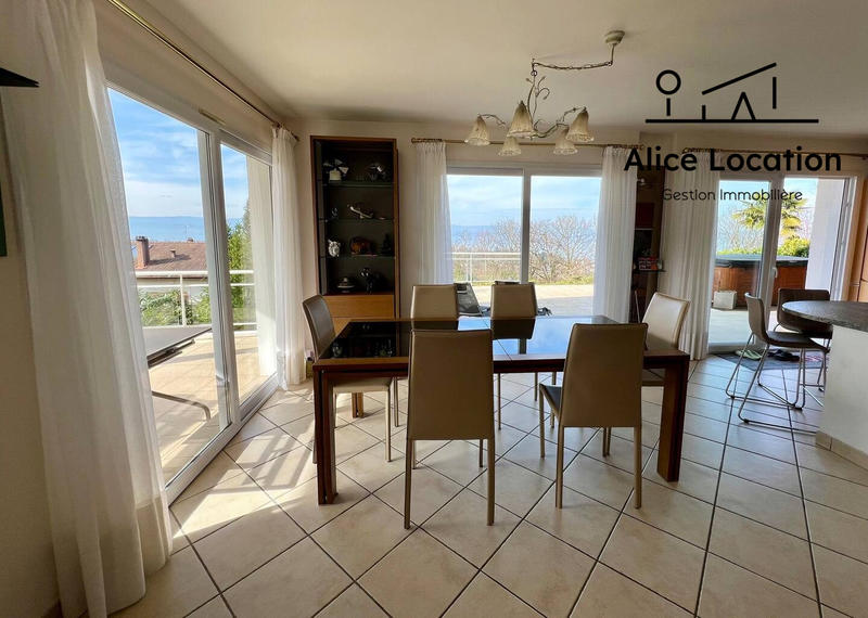 Maison - 150 m² - 4 pièces