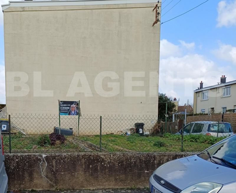 Terrain - 90 m²