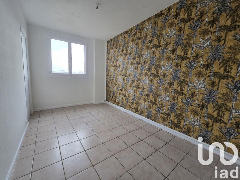 Appartement - 77 m² - 6 pièces