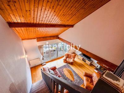 Appartement - 95 m² - 5 pièces