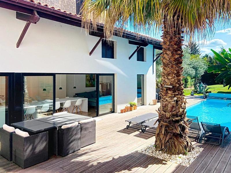 Maison - 190 m² - 6 pièces