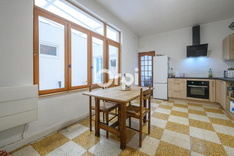 Immeuble - 8 pièces