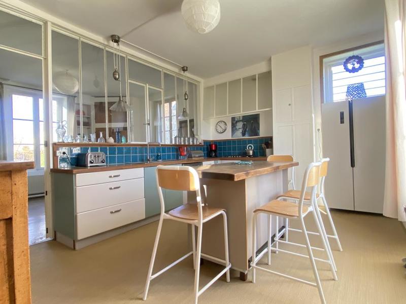 Maison - 209 m² - 8 pièces