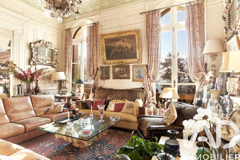 Maison - 338 m² - 14 pièces