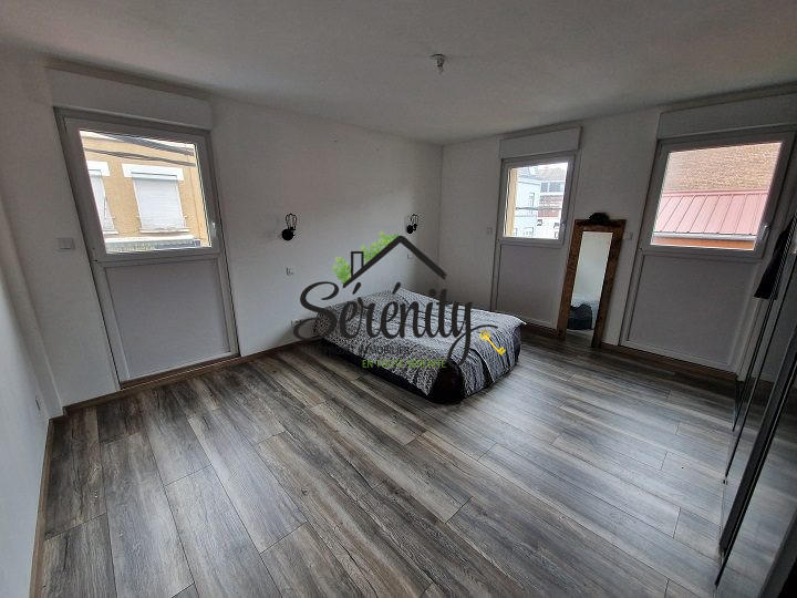 Maison - 200 m² - 6 pièces