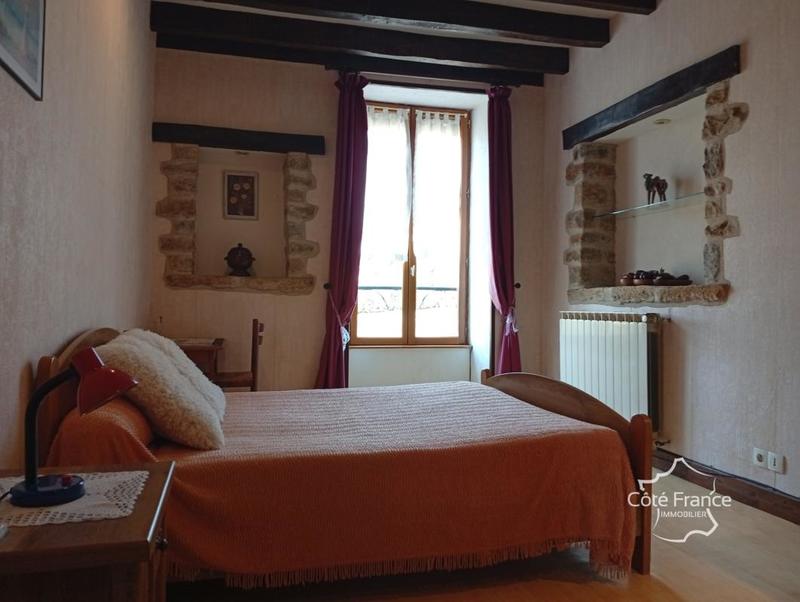 Maison chambre d'hôtes - 371 m² - 14 pièces