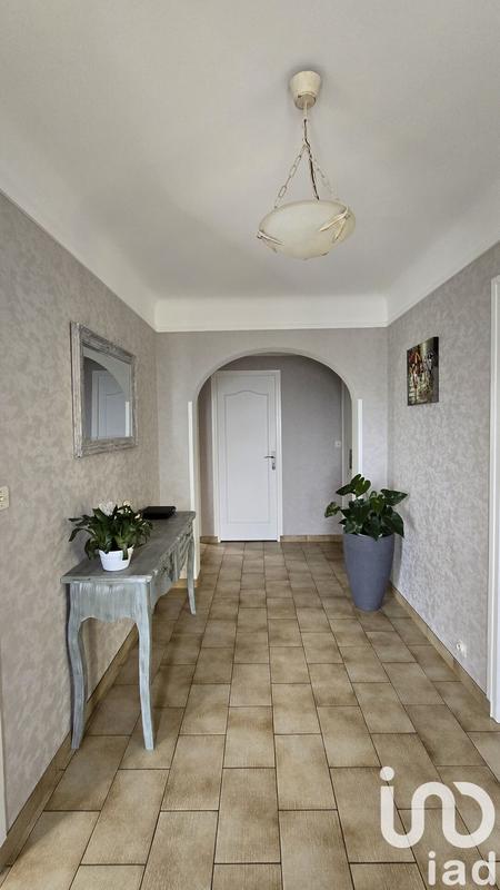 Maison - 170 m² - 8 pièces