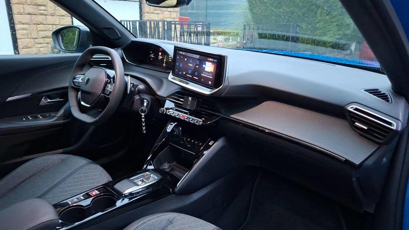 Peugeot 2008 1.2 PureTech 130 Eat8 Allure