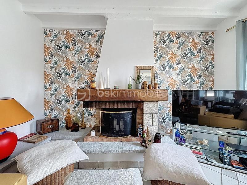 Maison - 248 m² - 11 pièces