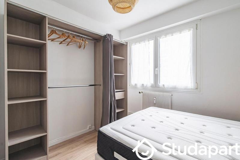 Chambre - 11 m² - 1 pièce