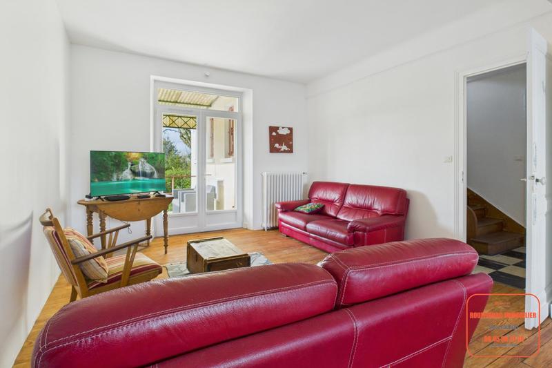 Maison - 204 m² - 6 pièces