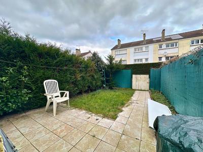 Maison - 96 m² - 5 pièces