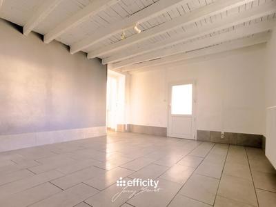 Maison - 93 m² - 6 pièces