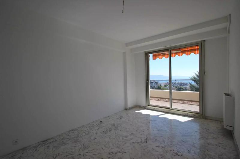 Appartement - 80 m² - 3 pièces