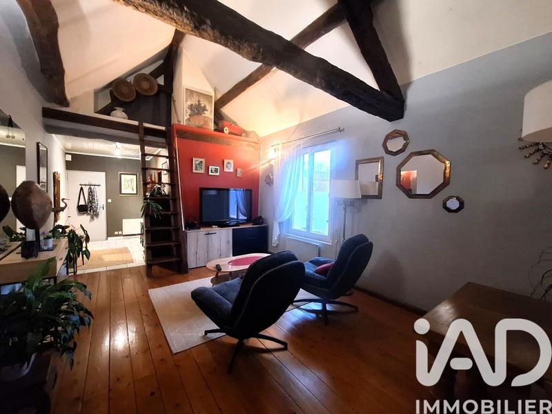 Maison - 210 m² - 5 pièces