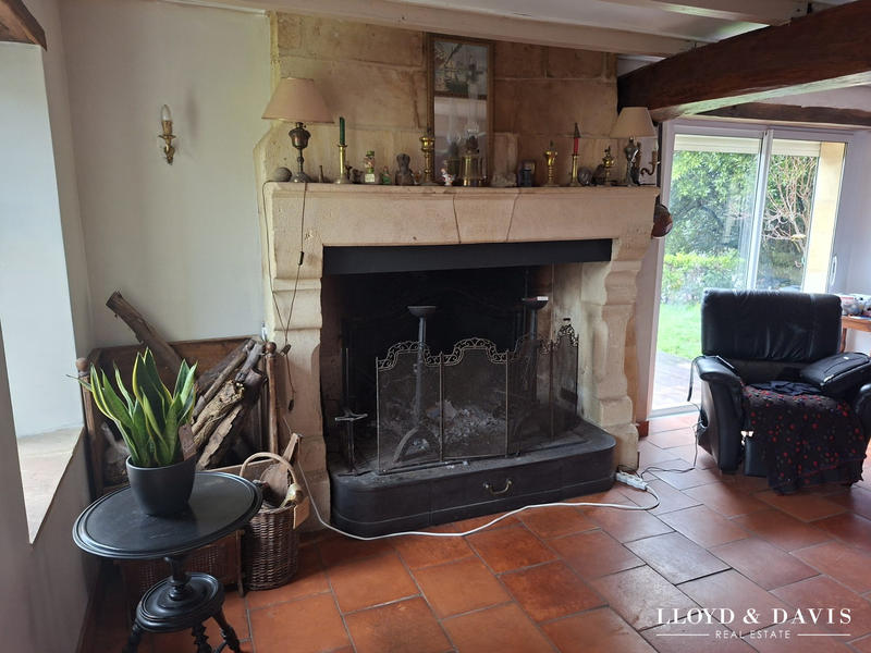 Maison - 201 m² - 9 pièces