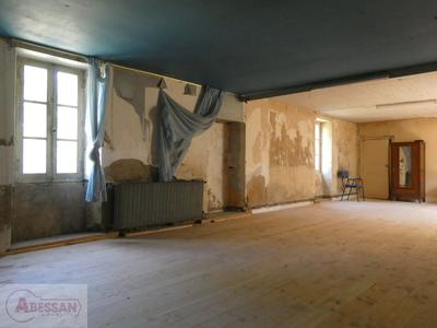 Propriété - 195 m² - 8 pièces