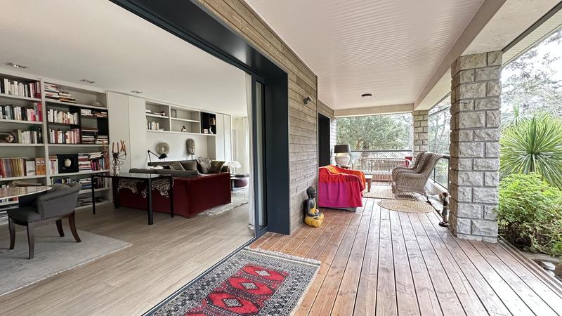 Maison contemporaine - 200 m² - 8 pièces