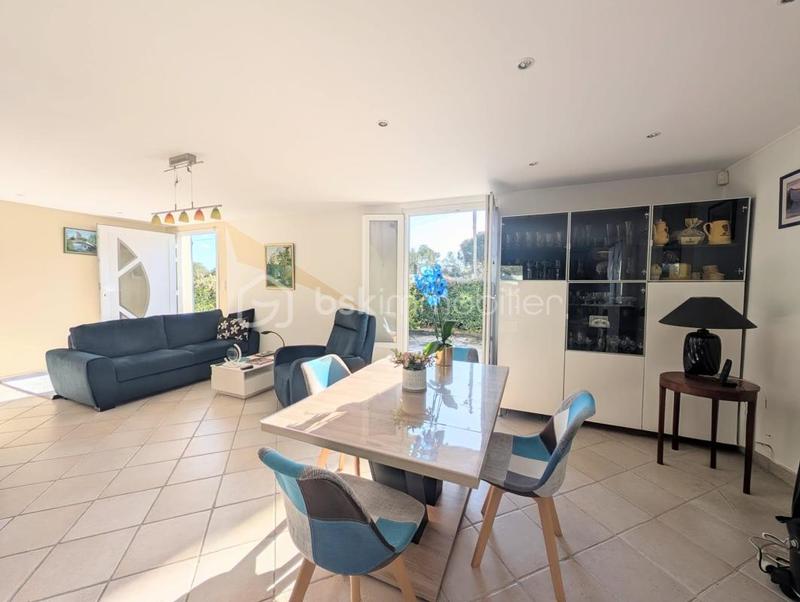 Villa - 162 m² - 6 pièces