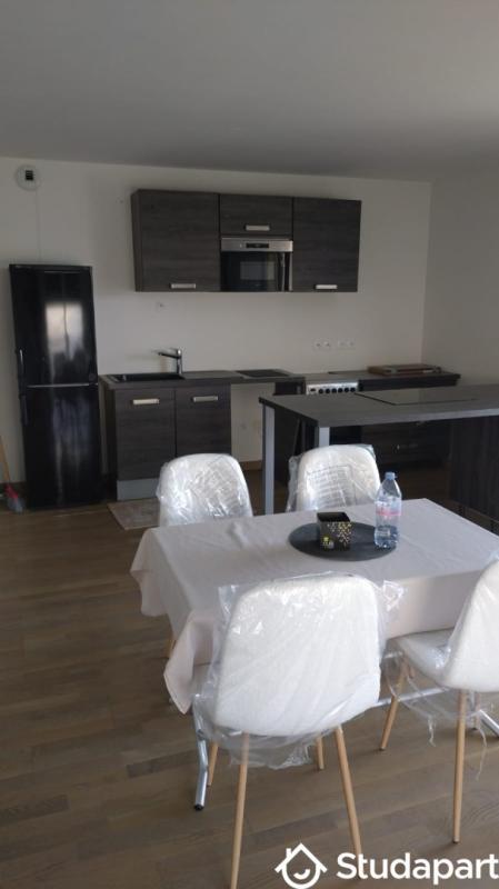 Chambre - 9 m² - 1 pièce