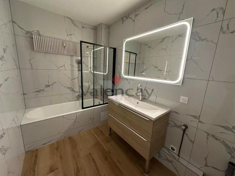 Appartement - 75 m² - 4 pièces