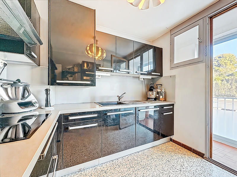 Appartement - 88 m² - 5 pièces